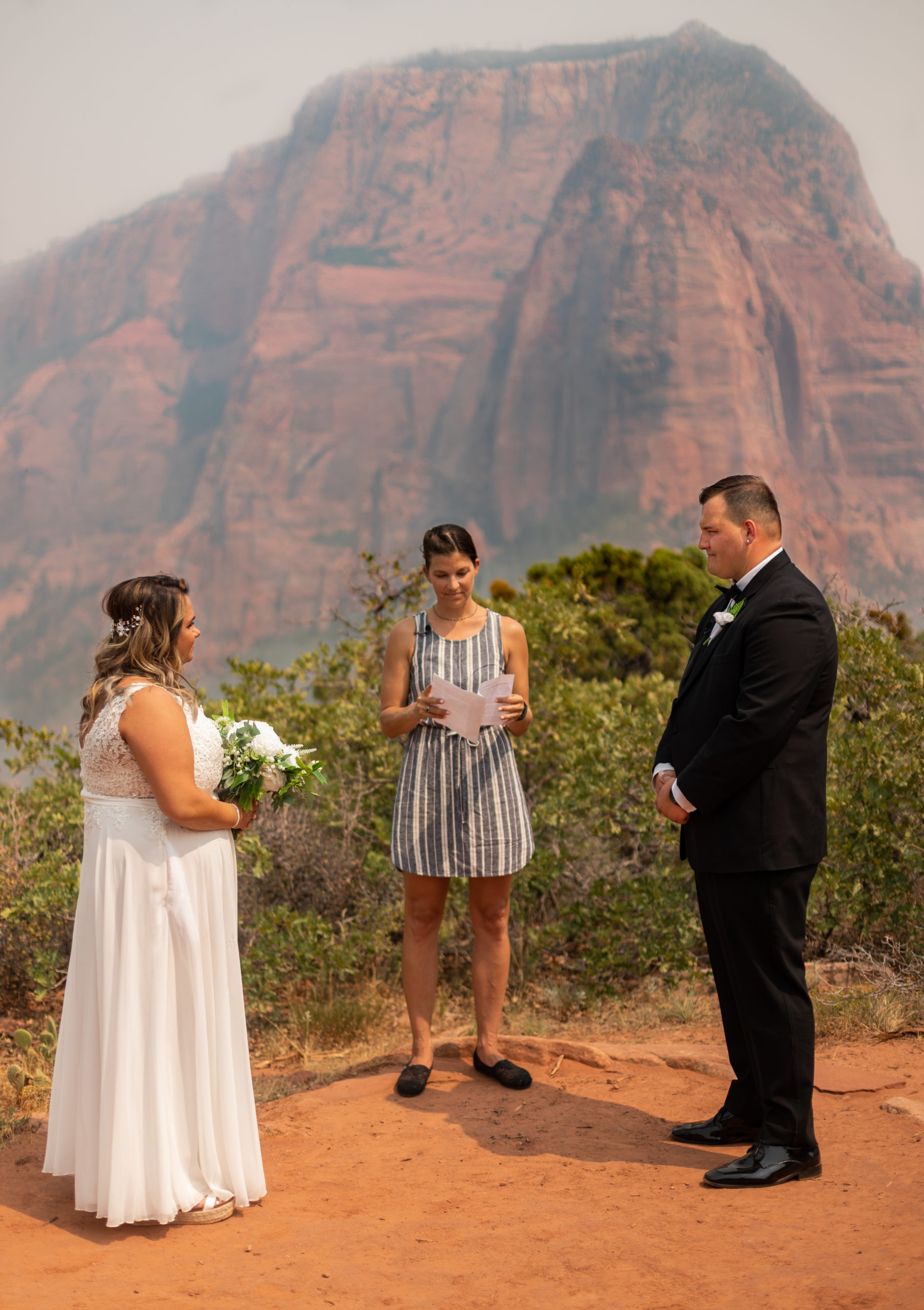 Bride and groom in Zion National Park