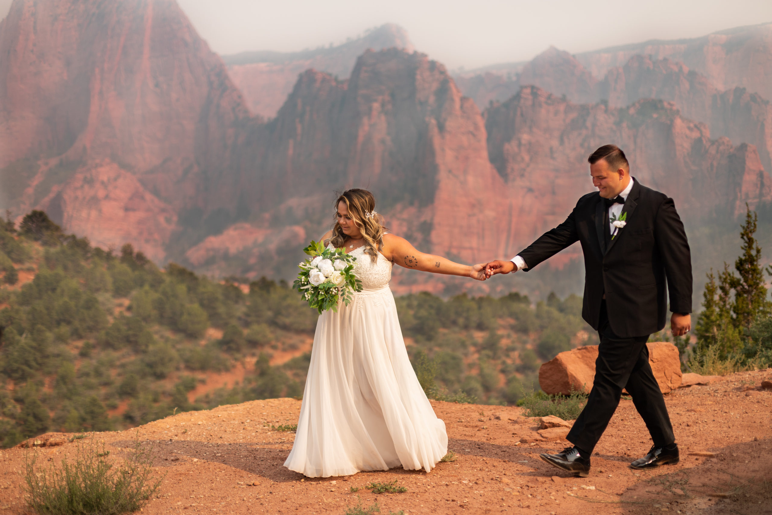 Bride and groom in Zion National Park